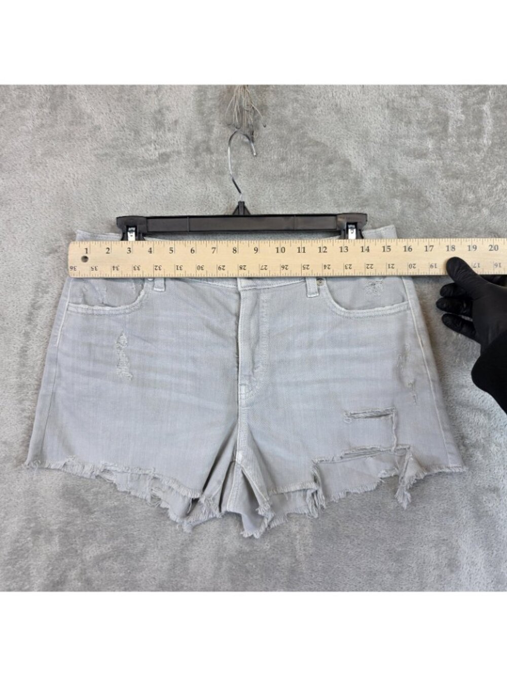 Aerie Shorts Womens M Gray Denim Distressed Cutoff Frayed Hem Casual Summer - Picture 8 of 12
